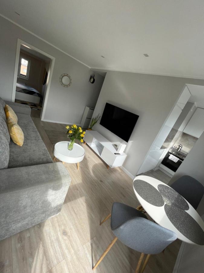 Luxury White By Marta Apartment